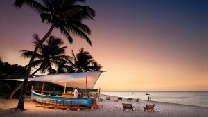 Header-dhow-bar-at-andBeyond-benguerra-island-on-a-mozambique-luxury-beach-resort
